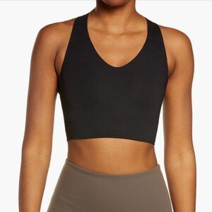 NEW! NWT SPANX black sports bra Longline Medium Impact Sports Bra - size Medium
